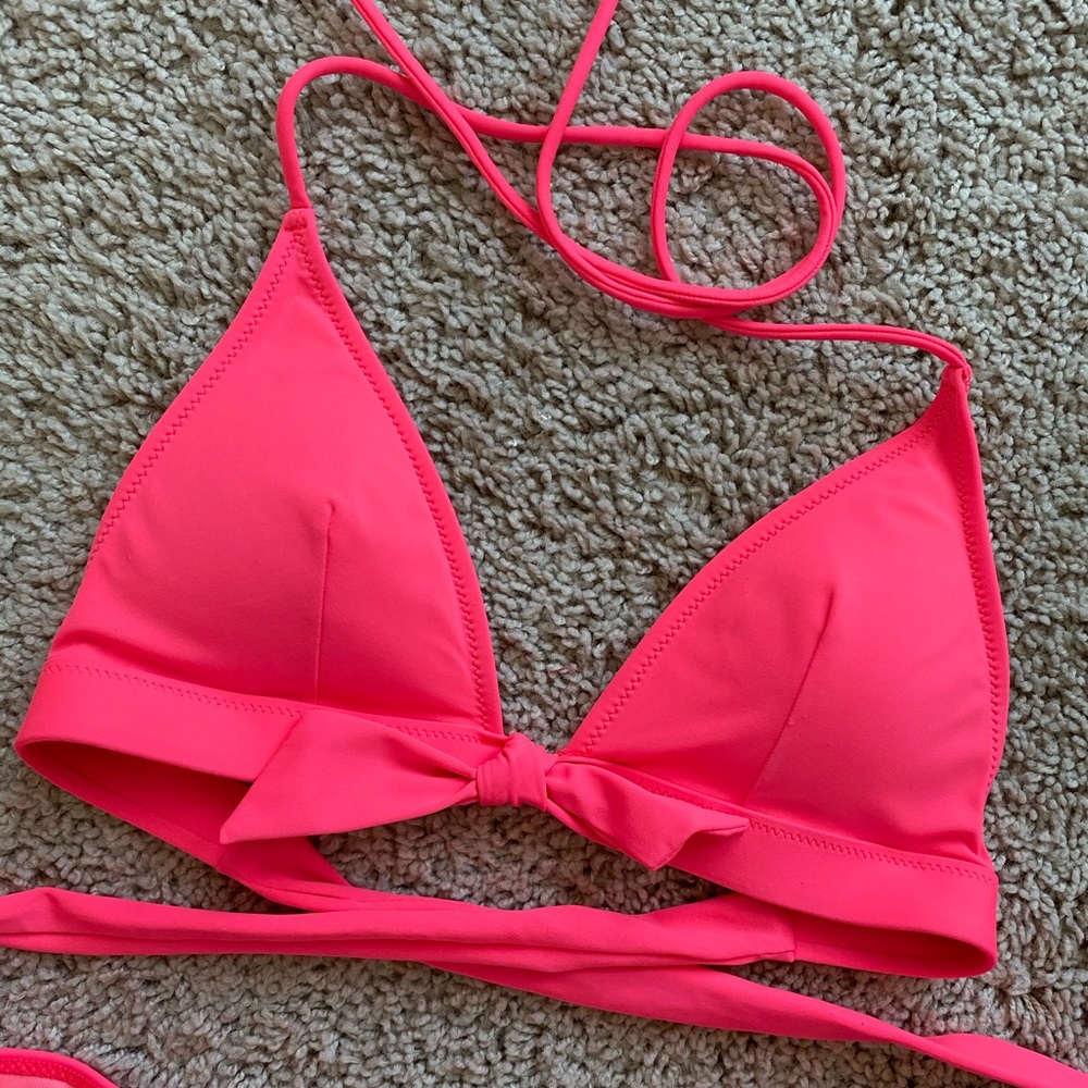 Victoria’s Secret Bikini Top